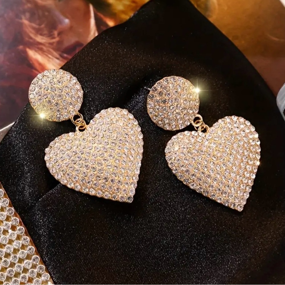 Gold Sparkling Heart Round Dangle Earrings